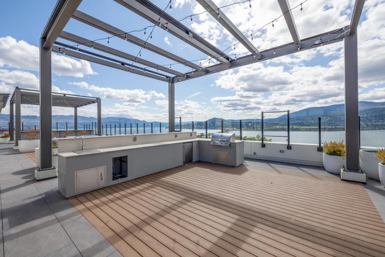 Brand New Luxury Downtown Near The Beach #13 Kelowna Buitenkant foto