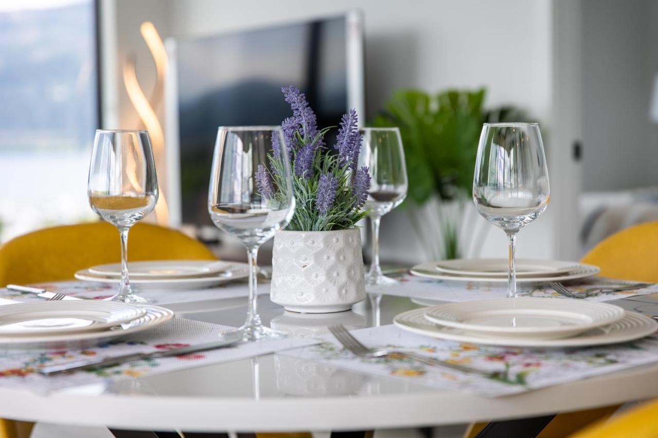 Brand New Luxury Downtown Near The Beach #13 Kelowna Buitenkant foto